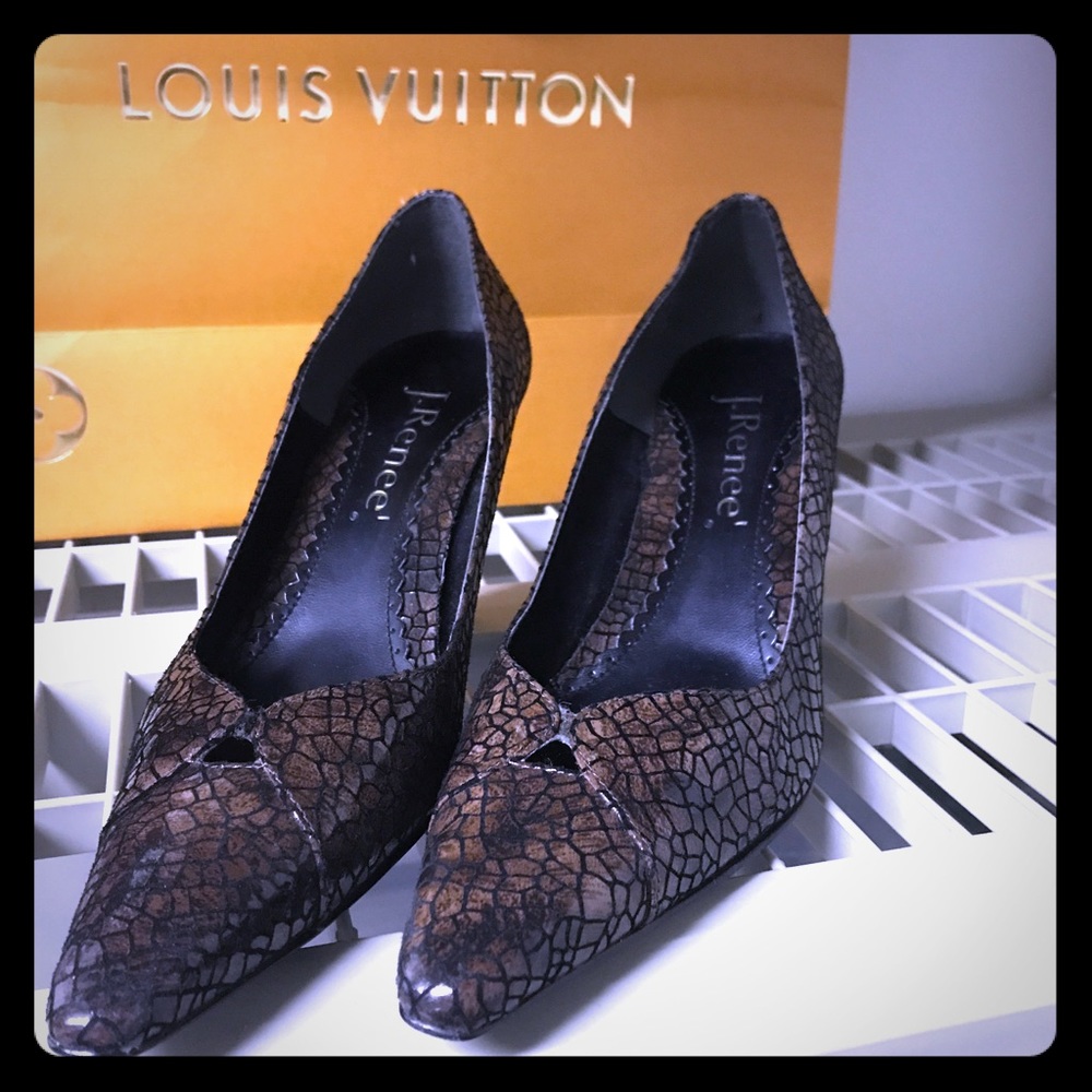 J. Renee High Hill Brown Shoes